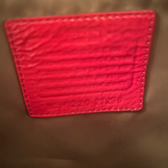 Coach Vibrant Pinky Red Patent Shoulder Bag - Picture 4 of 7